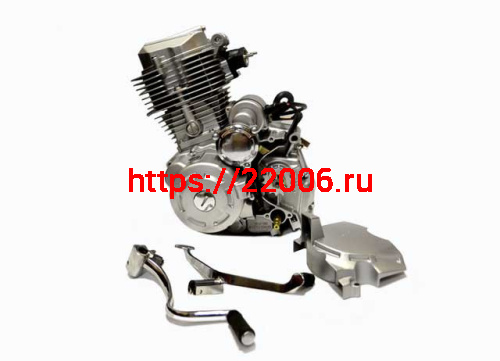 Двигатель 164FMM 200см3 (CG 200) (патрубок карбюратора, крышка ведущей звезды)